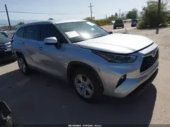 5TDBBRCH7NS560580 2022 TOYOTA HIGHLANDER