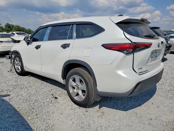 5TDBBRCH7PS106753 2023 TOYOTA HIGHLANDER - Image 2
