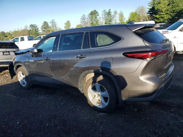 5TDBBRCH8MS065691 2021 TOYOTA HIGHLANDER - Image 2