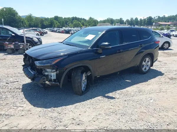 5TDBBRCH8MS515131 2021 TOYOTA HIGHLANDER - Image 2
