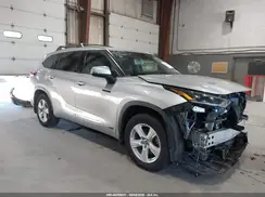 5TDBBRCH8MS533404 2021 TOYOTA HIGHLANDER
