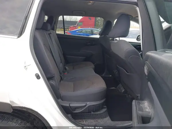5TDBBRCH8NS560085 2022 TOYOTA HIGHLANDER - Image 8