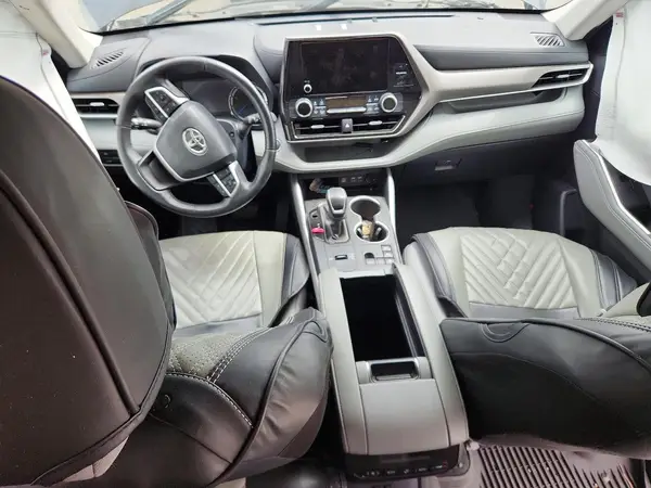 5TDBBRCH8PS108818 2023 TOYOTA HIGHLANDER - Image 8