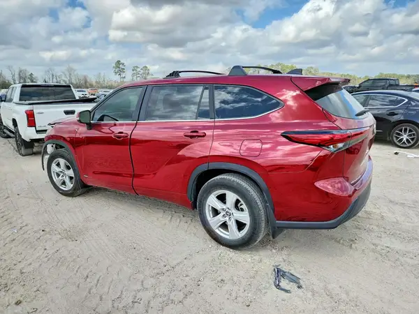 5TDBBRCH8PS564799 2023 TOYOTA HIGHLANDER - Image 2