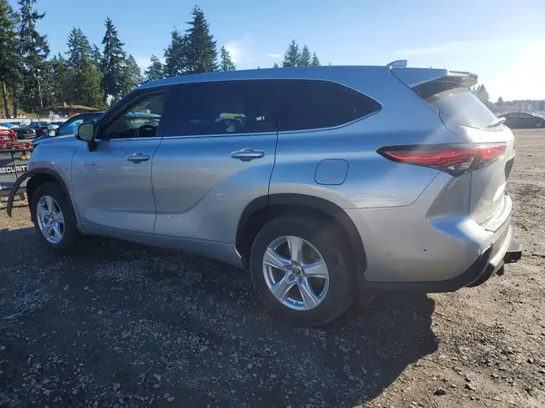 5TDBBRCH9LS510020 2020 TOYOTA HIGHLANDER - Image 2