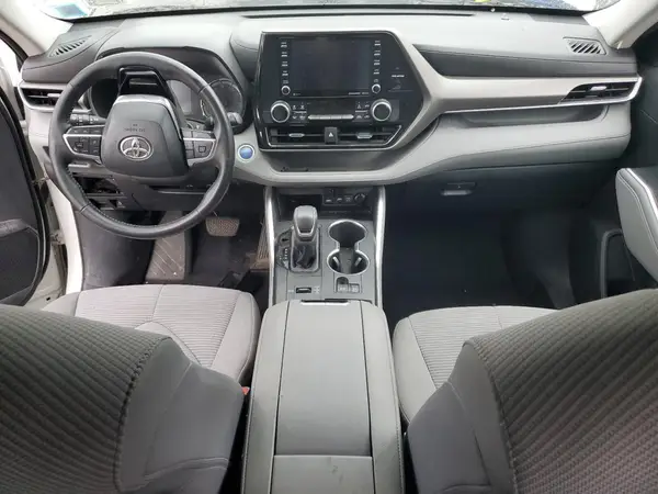 5TDBBRCH9MS517017 2021 TOYOTA HIGHLANDER - Image 8