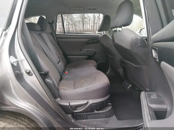 5TDBBRCH9MS526221 2021 TOYOTA HIGHLANDER - Image 8