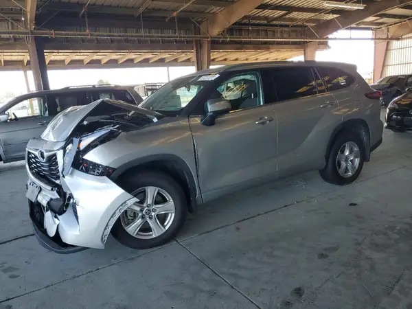 5TDBBRCH9NS554960 2022 TOYOTA HIGHLANDER - Image 1