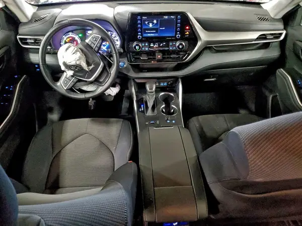 5TDBBRCH9NS556031 2022 TOYOTA HIGHLANDER - Image 8