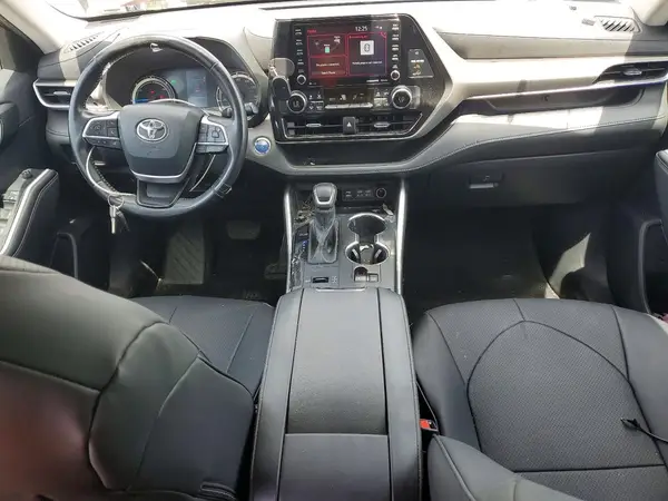 5TDBBRCH9NS561293 2022 TOYOTA HIGHLANDER - Image 8