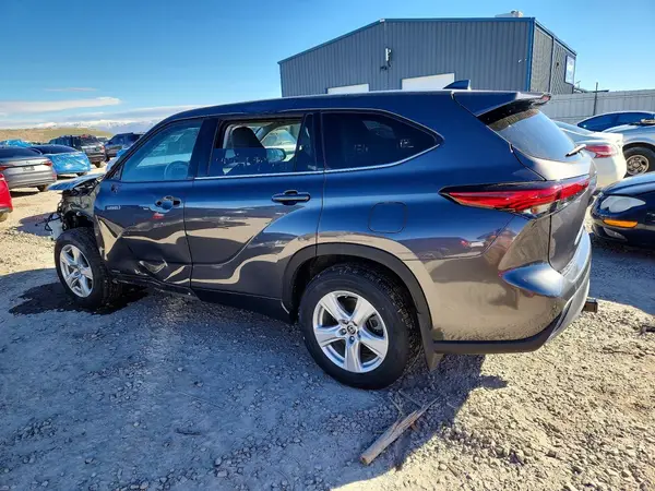 5TDBBRCHXMS524753 2021 TOYOTA HIGHLANDER - Image 2