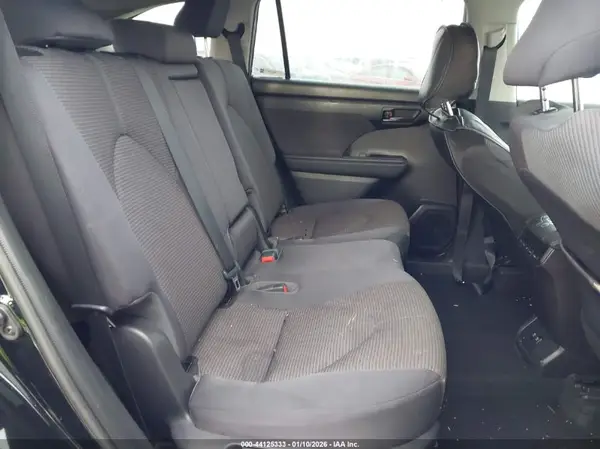 5TDBBRCHXMS526339 2021 TOYOTA HIGHLANDER - Image 8