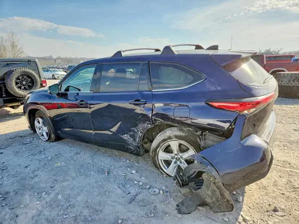 5TDBBRCHXNS543269 2022 TOYOTA HIGHLANDER - Image 2