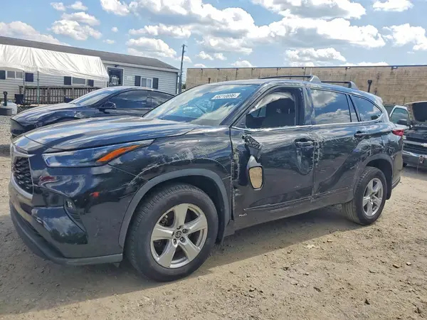 5TDBBRCHXNS555650 2022 TOYOTA HIGHLANDER - Image 1