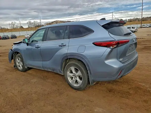 5TDBBRCHXPS111297 2023 TOYOTA HIGHLANDER - Image 2