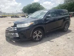 5TDBGRFH0JS041569 2018 TOYOTA HIGHLANDER