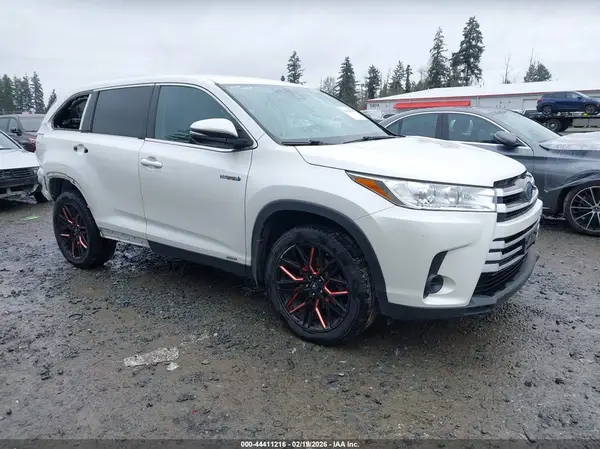 5TDBGRFH0KS062715 2019 TOYOTA HIGHLANDER - Image 1