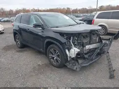 5TDBGRFH1KS077644 2019 TOYOTA HIGHLANDER