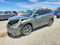 5TDBGRFH2HS033256 2017 TOYOTA HIGHLANDER