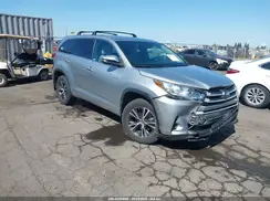 5TDBGRFH3HS032424 2017 TOYOTA HIGHLANDER