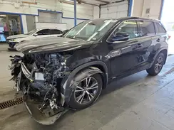 5TDBGRFH5HS033235 2017 TOYOTA HIGHLANDER