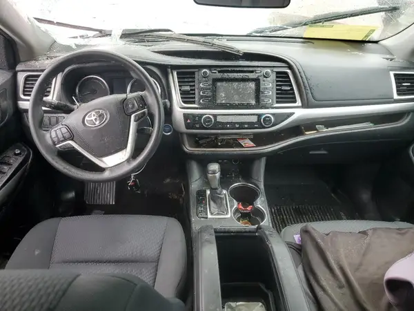 5TDBGRFH6KS063724 2019 TOYOTA HIGHLANDER - Image 8