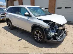 5TDBGRFH6KS070611 2019 TOYOTA HIGHLANDER