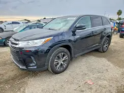 5TDBGRFH6KS075727 2019 TOYOTA HIGHLANDER