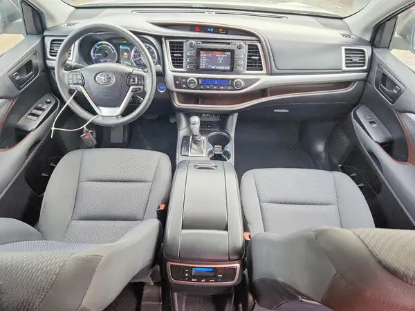 5TDBGRFH6KS075727 2019 TOYOTA HIGHLANDER - Image 8