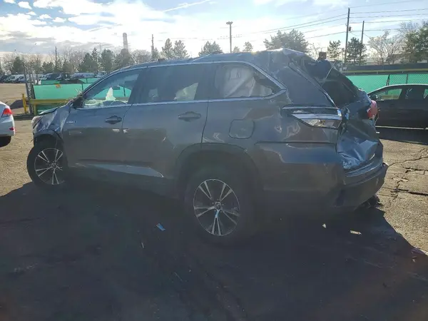 5TDBGRFH7KS077356 2019 TOYOTA HIGHLANDER - Image 2
