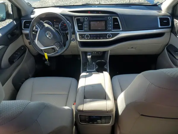5TDBGRFH8KS061893 2019 TOYOTA HIGHLANDER - Image 8