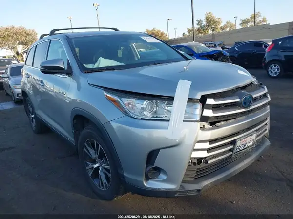 5TDBGRFH9KS056038 2019 TOYOTA HIGHLANDER - Image 1