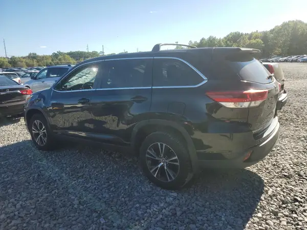 5TDBGRFHXKS057859 2019 TOYOTA HIGHLANDER - Image 2