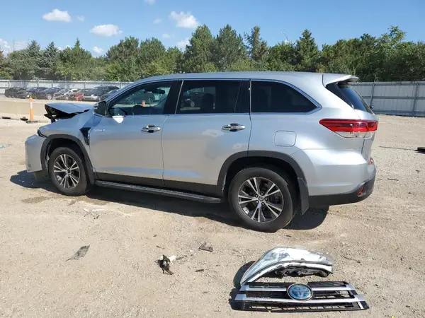 5TDBGRFHXKS078422 2019 TOYOTA HIGHLANDER - Image 2