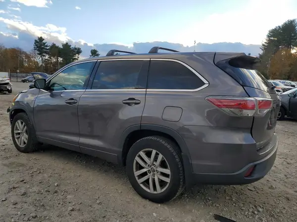 5TDBKRFH0GS240578 2016 TOYOTA HIGHLANDER - Image 2