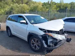 5TDBKRFH0GS258398 2016 TOYOTA HIGHLANDER