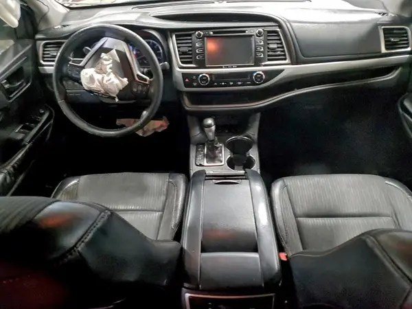 5TDBKRFH0GS261608 2016 TOYOTA HIGHLANDER - Image 8