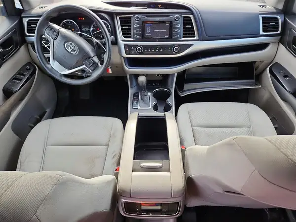 5TDBKRFH0GS270647 2016 TOYOTA HIGHLANDER - Image 8