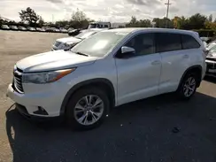 5TDBKRFH0GS281325 2016 TOYOTA HIGHLANDER