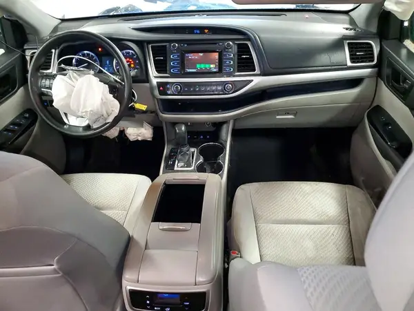 5TDBKRFH0GS283558 2016 TOYOTA HIGHLANDER - Image 8