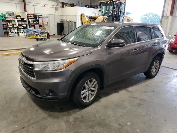 5TDBKRFH0GS286900 2016 TOYOTA HIGHLANDER - Image 1