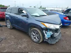 5TDBKRFH0GS288677 2016 TOYOTA HIGHLANDER
