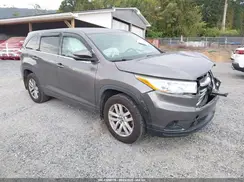 5TDBKRFH0GS313786 2016 TOYOTA HIGHLANDER