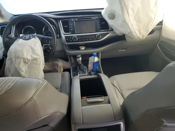 5TDBKRFH0GS315487 2016 TOYOTA HIGHLANDER - Image 8