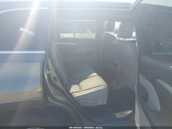 5TDBKRFH0GS325436 2016 TOYOTA HIGHLANDER - Image 8