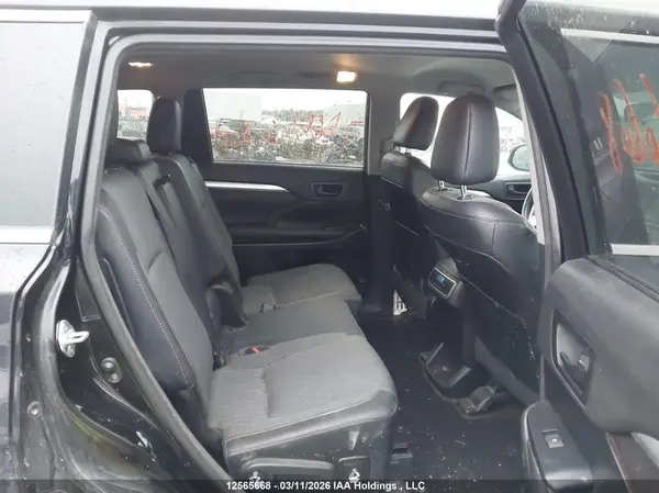 5TDBKRFH0GS325484 2016 TOYOTA HIGHLANDER - Image 8