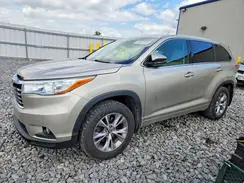 5TDBKRFH0GS343113 2016 TOYOTA HIGHLANDER
