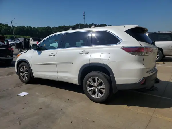 5TDBKRFH0GS343824 2016 TOYOTA HIGHLANDER - Image 2