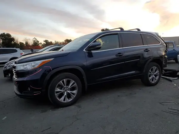 5TDBKRFH0GS346691 2016 TOYOTA HIGHLANDER - Image 1
