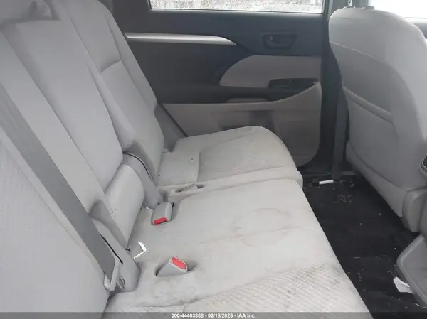 5TDBKRFH0GS353138 2016 TOYOTA HIGHLANDER - Image 8